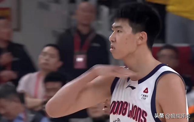 星空体育登录入口-CBA新赛季封盖王！徐昕单场6帽平赛季新高 离开广东多项数据创新高