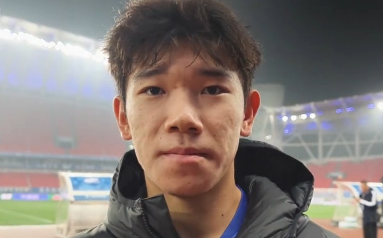 星空体育官方入口-三镇小将姜利勋：中超首秀还是有点放不开，教练一直在给我鼓励